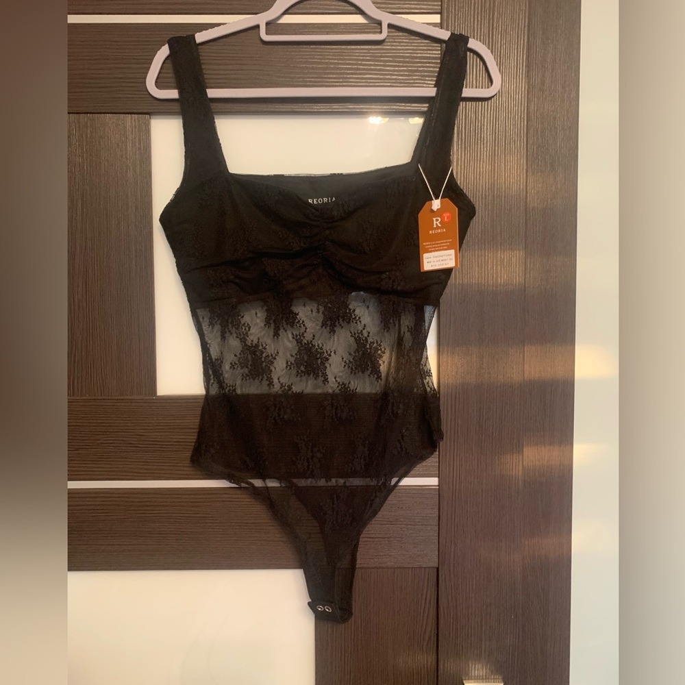 Reoria Black Lace Sleeveless Bodysuit